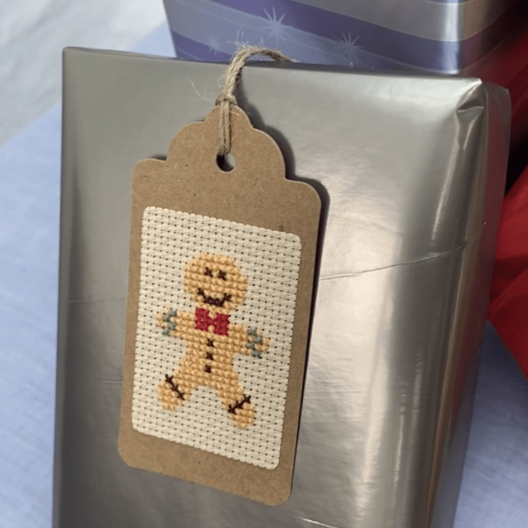 Gingerbread man presewn gift tag